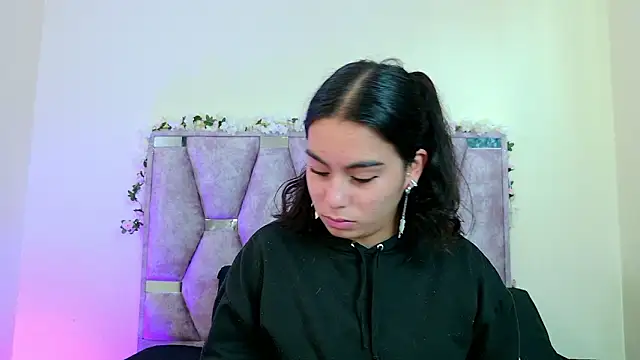 Snapshot of iris_and_damian chatting on 03.19.26 iris and damian online show from 03.19.26