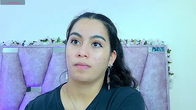 Snapshot of iris_and_damian chatting on 03.27.26 iris and damian online show from 03.27.26