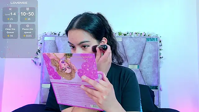 Snapshot of iris_and_damian chatting on 04.03.26 iris and damian online show from 04.03.26