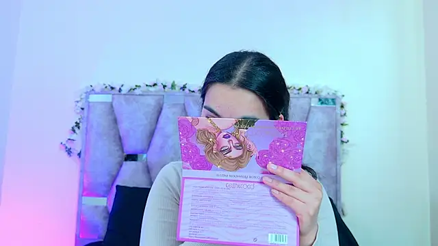 Snapshot of iris_and_damian chatting on 04.09.26 iris and damian online show from 04.09.26