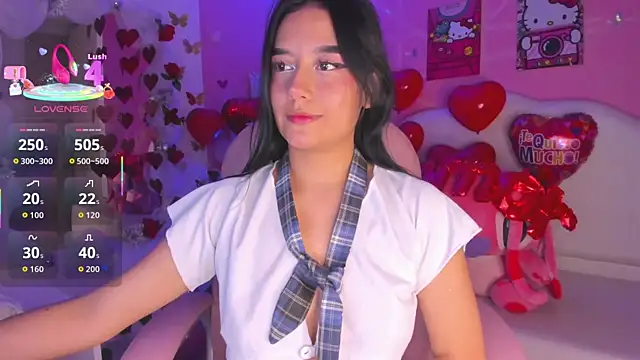 Snapshot of isabella_castillo_ chatting on 02.15.26 isabella castillo online show from 02.15.26