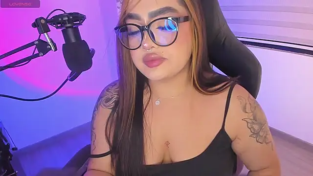 Snapshot of asheryn chatting on 02.07.26 asheryn online show from 02.07.26