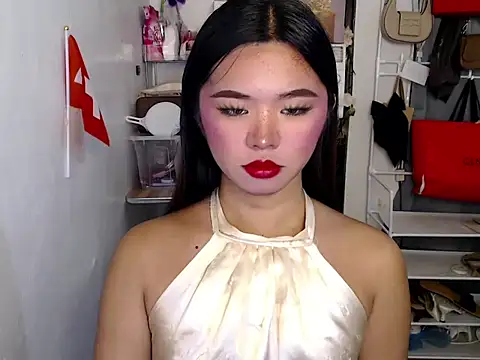 Snapshot of voganmarie chatting on 06.28.26 voganmarie online show from 06.28.26