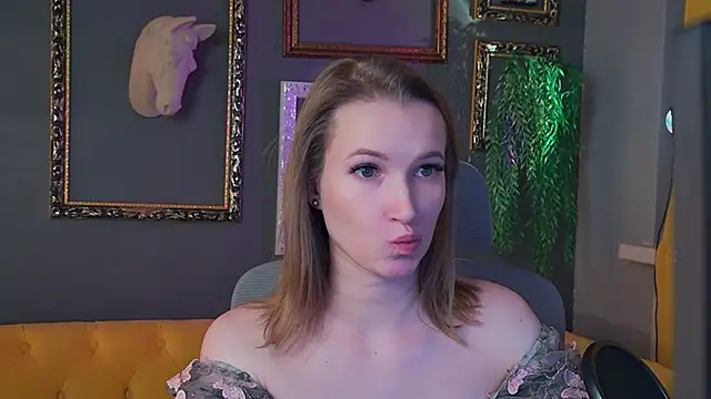 Snapshot of Megan_Rodgers chatting on 02.08.26 Megan Rodgers online show from 02.08.26