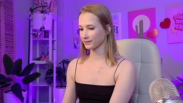 Snapshot of Megan_Rodgers chatting on 02.15.26 Megan Rodgers online show from 02.15.26