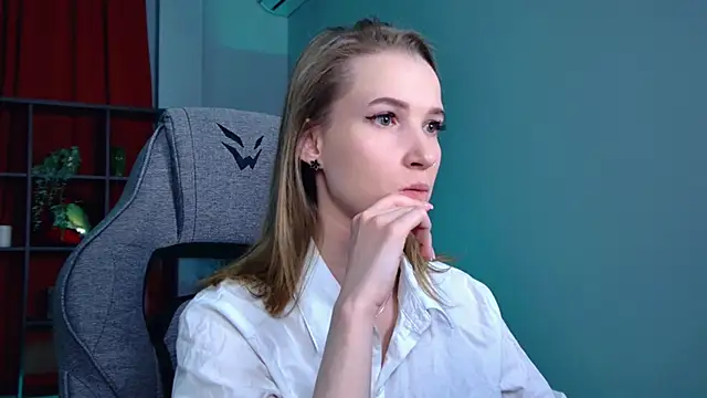 Megan Rodgers online show from 04.07.26