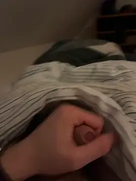 hannes256102 online show from 03.04.26