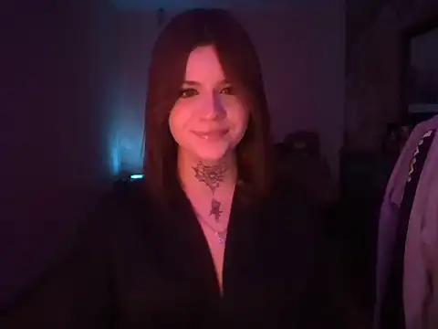 Snapshot of elisey18 chatting on 12.04.25 elisey18 online show from 12.04.25