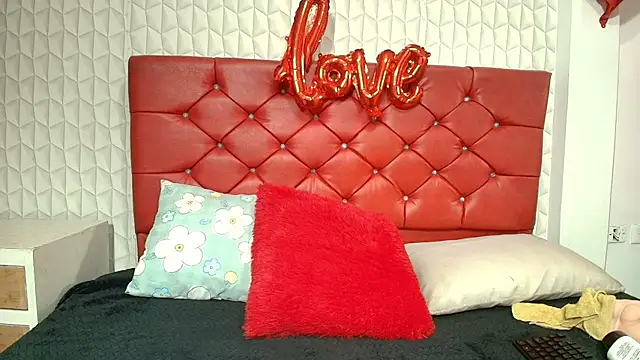 Elizabetth Roman online show from 02.19.26