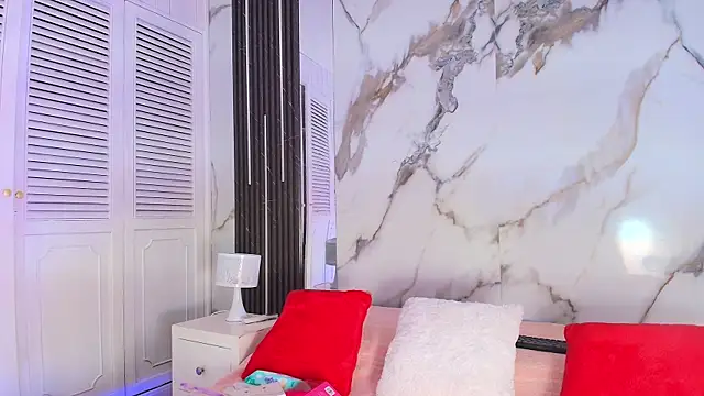 BellaHarpeer online show from 04.09.26