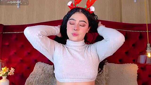 TaniaRedd  online show from 12.21.25