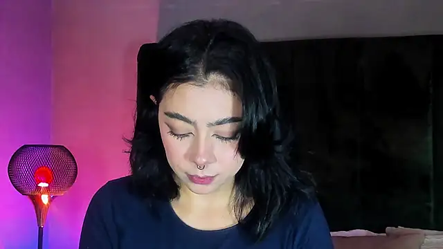 TaniaRedd  online show from 03.12.26