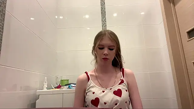 Snapshot of FumingForging chatting on 12.04.25 FumingForging online show from 12.04.25