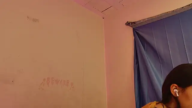 MoonLipsON- online show from 04.09.26