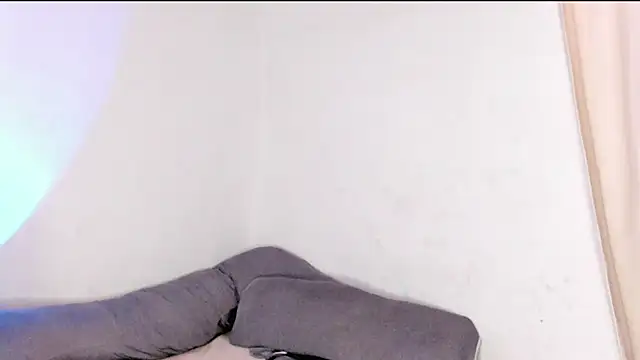 Nyxaraaa online show from 12.14.25