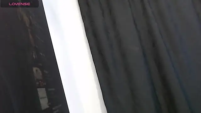 Snapshot of STAR420SP chatting on 12.04.25 STAR420SP online show from 12.04.25