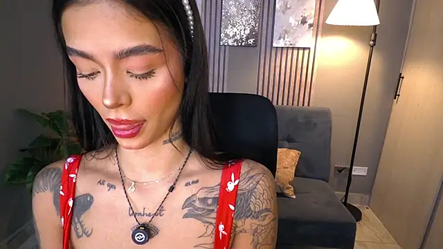 VegaLuxe online show from 07.12.26