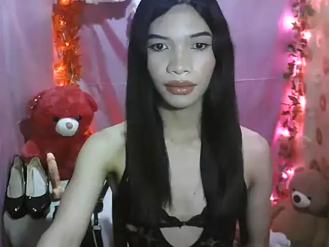 Snapshot of Sofia_Onduty chatting on 12.05.25 Sofia Onduty online show from 12.05.25