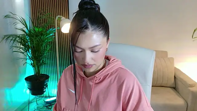 victoria   moon online show from 01.07.26