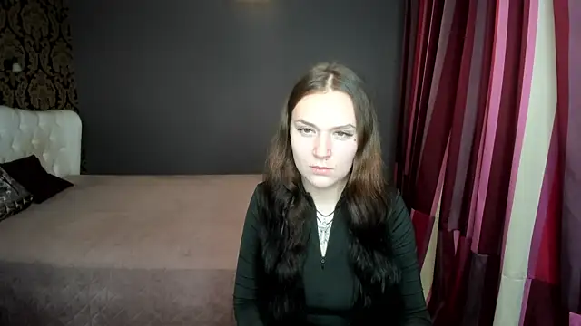 Snapshot of NoriaAmor chatting on 12.04.25 NoriaAmor online show from 12.04.25