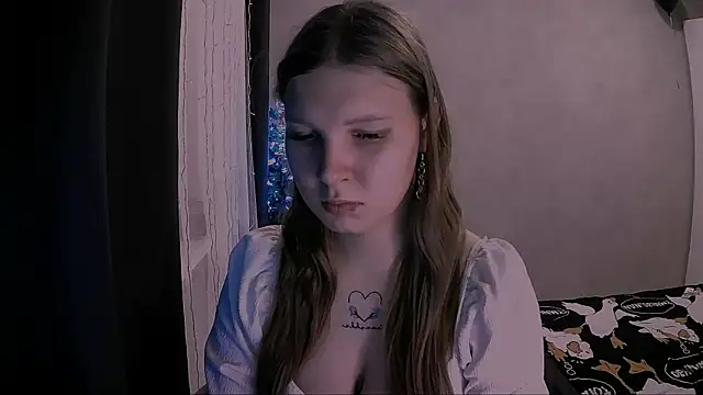 nelli lux  online show from 01.10.26