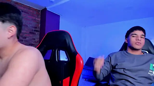 HotThreesoome online show from 03.11.26