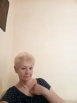 Snapshot of Calypso-Loove chatting on 03.25.26 Calypso-Loove online show from 03.25.26