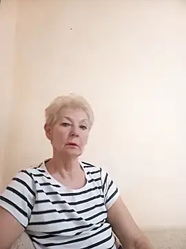 Snapshot of Calypso-Loove chatting on 03.27.26 Calypso-Loove online show from 03.27.26