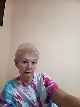 Snapshot of Calypso-Loove chatting on 04.01.26 Calypso-Loove online show from 04.01.26