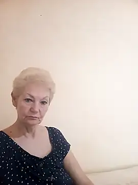 Snapshot of Calypso-Loove chatting on 04.05.26 Calypso-Loove online show from 04.05.26