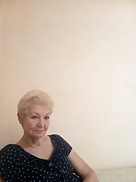 Snapshot of Calypso-Loove chatting on 04.10.26 Calypso-Loove online show from 04.10.26