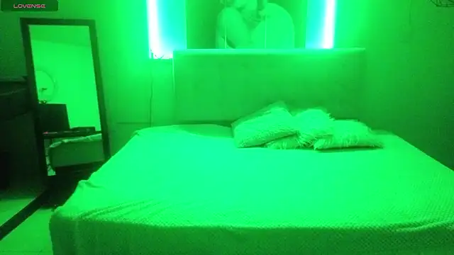 Sara valderrama  online show from 03.13.26