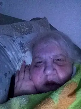 HapinessLovee online show from 04.04.26