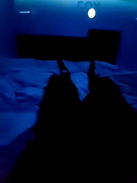 Snapshot of michs32 chatting on 12.05.25 michs32 online show from 12.05.25