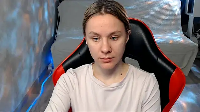 MiaBun1 online show from 03.17.26