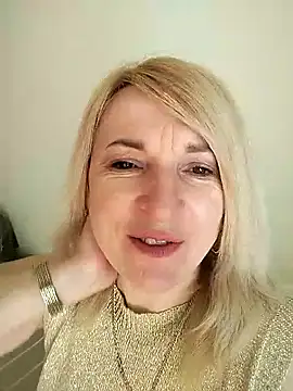 AhlyssaLove1155 online show from 04.05.26