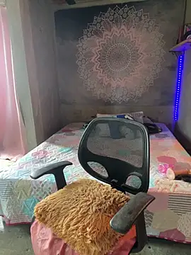 Luna    dance online show from 12.20.25