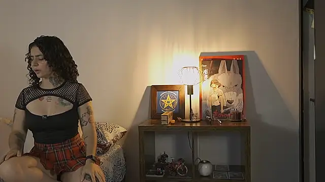 Estefania Velez online show from 04.06.26