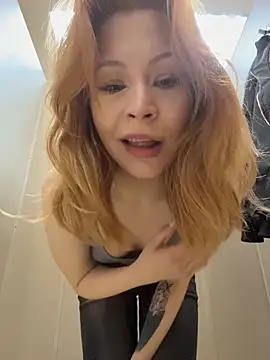  Little Ginger online show from 04.26.26