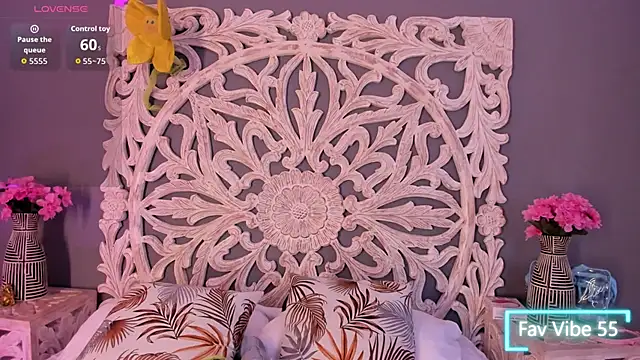 loraineblake online show from 02.05.26