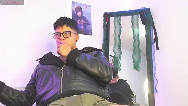 DerekMoon online show from 01.16.26