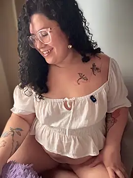 VanesssaMilf  online show from 12.15.25