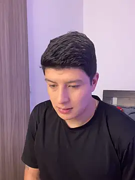 Goldenknight33 online show from 02.11.26