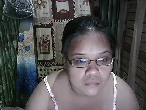 Snapshot of Hotty_babe23 chatting on 05.24.26 Hotty babe23 online show from 05.24.26