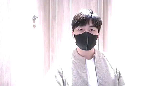 Snapshot of kimze7 chatting on 01.08.26 kimze7 online show from 01.08.26