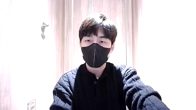 Snapshot of kimze7 chatting on 01.14.26 kimze7 online show from 01.14.26