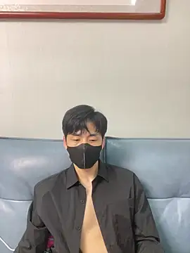 kimze7 online show from 04.20.26