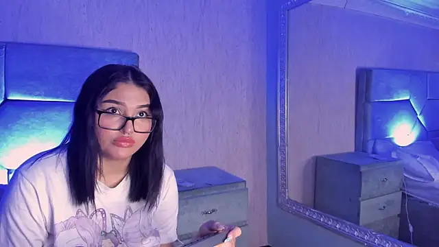 NaomySakura online show from 03.12.26