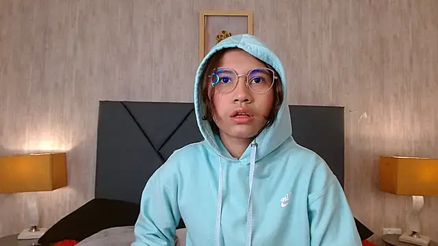 Xaander  online show from 01.06.26