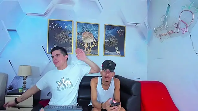 Alex jeins at online show from 02.27.26